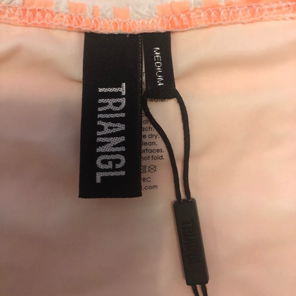 Triangl - Picture 2 of 3